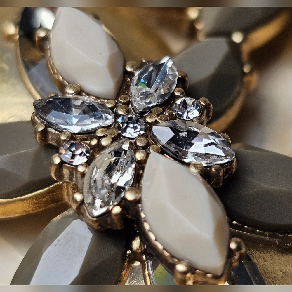 [J. CREW] Art Deco Style Gold, Taupe & Charcoal Gray Statement Necklace - Picture 15 of 16